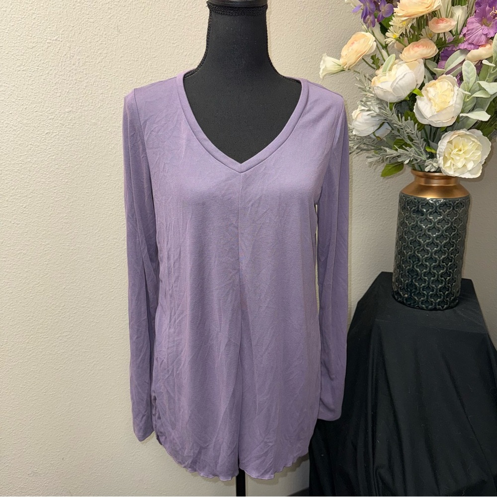 Agnes & Dora Lavender V-Neck Long Sleeve Tunic Soft Stretch Tee, Large